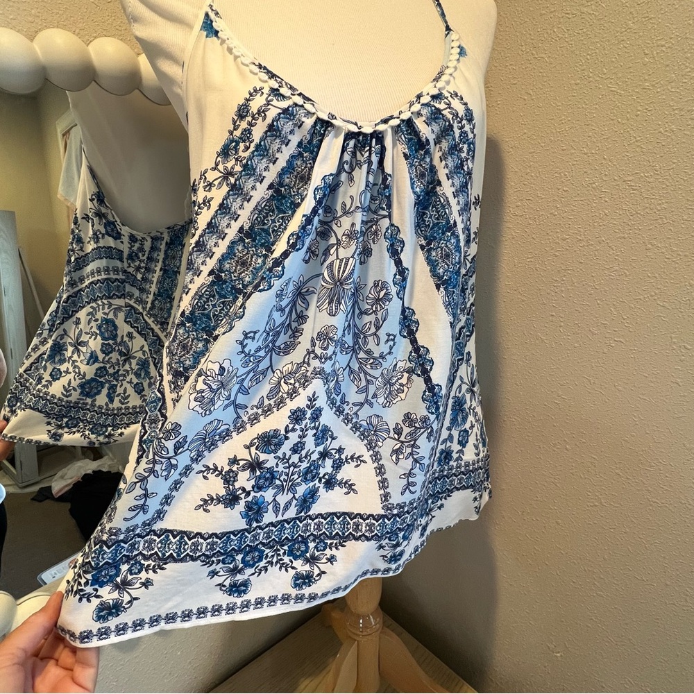 IN BLOOM camisole tank top medium blue white floral lace new with tags - Picture 8 of 9